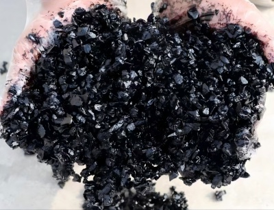 融水沥青冷补料（沥青砂）的优势特点与施工流程解析