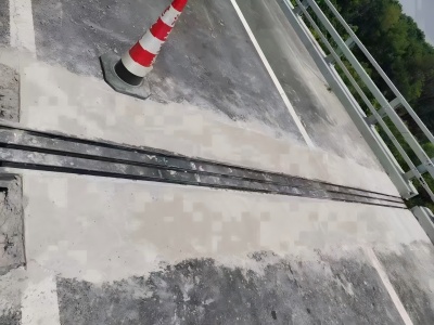 融水伸缩缝更换后浇筑材料快速结构修补料速砼的产品特点及施工流程​